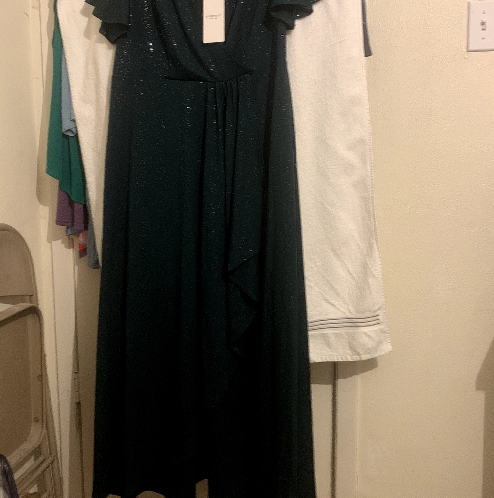 Elegant Dark Green Evening Dress - Size 18 - Brand New with Tags!